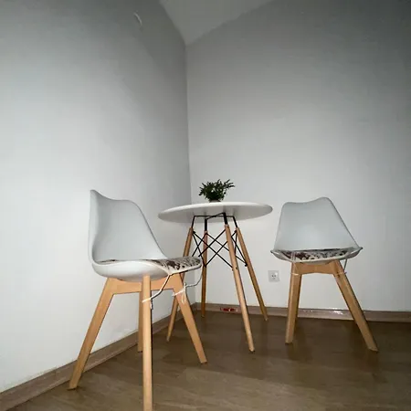 Apartament Center *